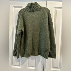 Women’s Abercrombie and Fitch turtleneck sweater